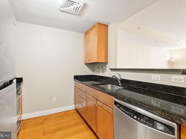 1020 N Highland Street 306, Arlington VA 22201