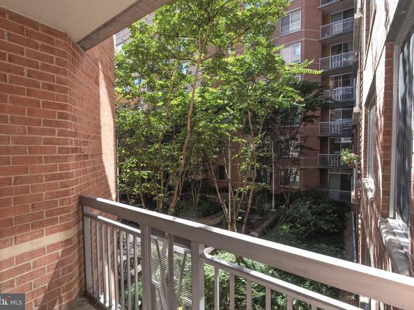 1020 N Highland Street 306, Arlington VA 22201