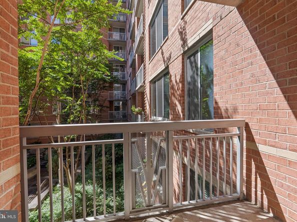 1020 N Highland Street 306, Arlington VA 22201