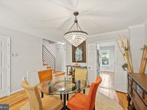 466 W Glebe Road, Alexandria VA 22305