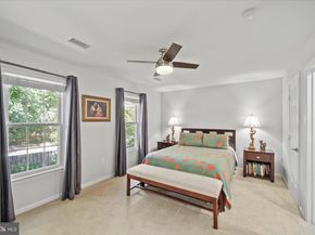 466 W Glebe Road, Alexandria VA 22305