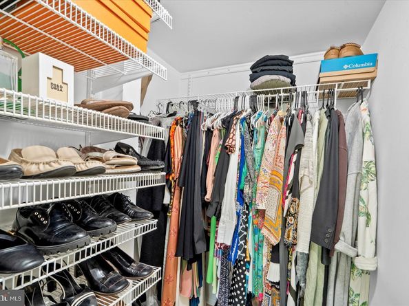 466 W Glebe Road, Alexandria VA 22305