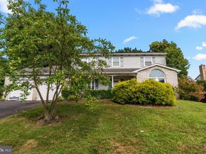 6 Springwood Place, Holland PA 18966
