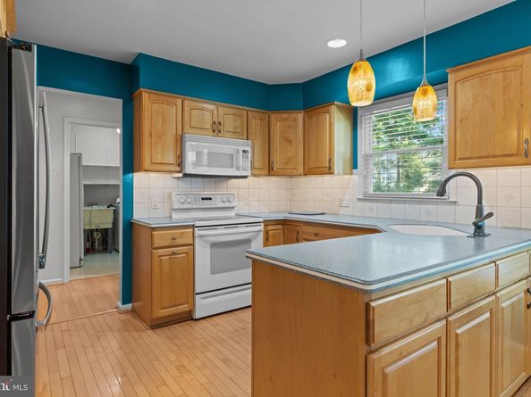 6 Springwood Place, Holland PA 18966