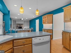 6 Springwood Place, Holland PA 18966
