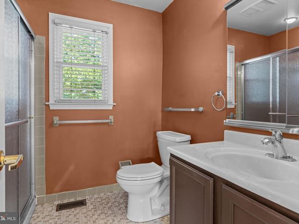 6 Springwood Place, Holland PA 18966
