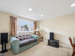 230 Westpark Lane, Clifton Heights PA 19018