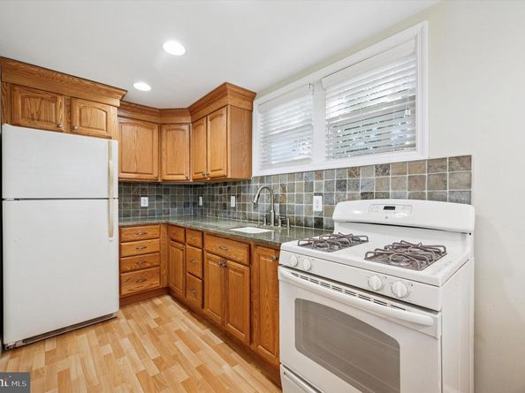 230 Westpark Lane, Clifton Heights PA 19018