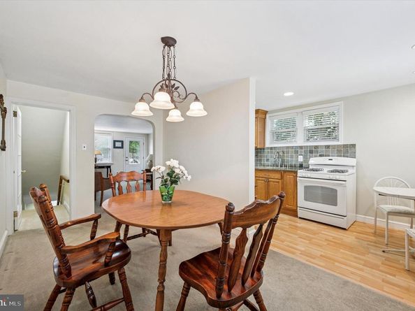 230 Westpark Lane, Clifton Heights PA 19018