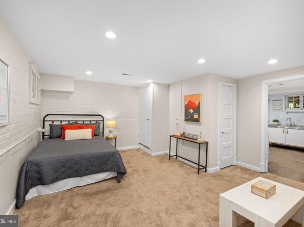 3762 W Street NW, Washington DC 20007