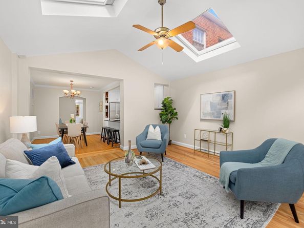 3762 W Street NW, Washington DC 20007