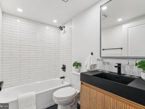 2018 Walnut Street 17CD, Philadelphia PA 19103