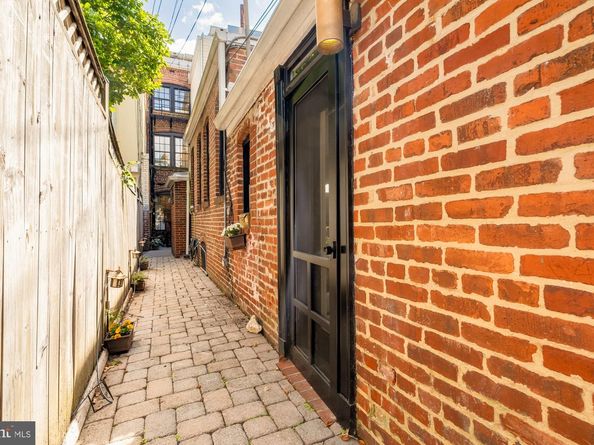 1819 Kenyon Street NW, Washington DC 20010