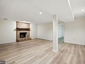 2907 Elmtop Court, Oakton VA 22124