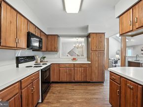2907 Elmtop Court, Oakton VA 22124