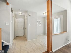 2907 Elmtop Court, Oakton VA 22124