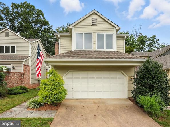 2907 Elmtop Court, Oakton VA 22124