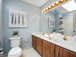 2907 Elmtop Court, Oakton VA 22124
