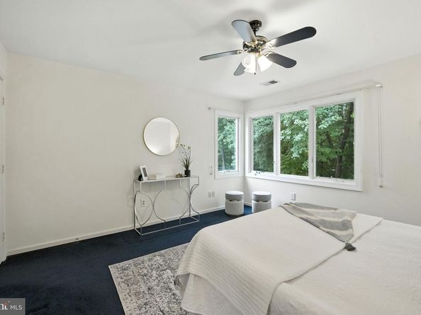 2907 Elmtop Court, Oakton VA 22124