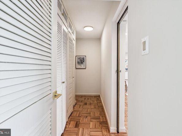 700 7TH Street SW 822, Washington DC 20024