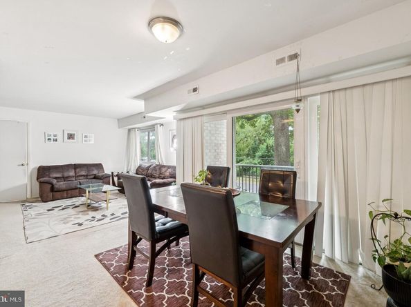 8006 Chanute Place 8, Falls Church VA 22042