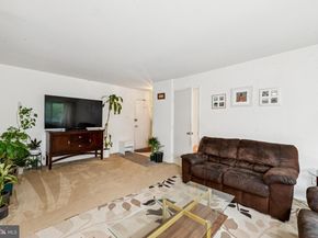 8006 Chanute Place 8, Falls Church VA 22042