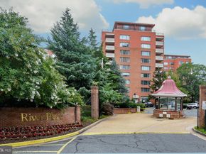 1011 Arlington Boulevard 501, Arlington VA 22209