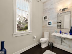 3701 38 Th Street N, Arlington VA 22207