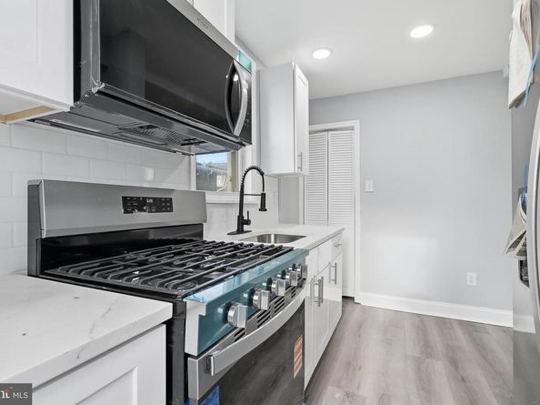 1821 Shallcross Avenue, Folcroft PA 19032