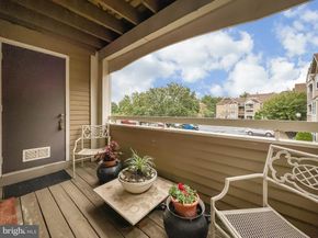 72203 Delaire Landing Road 203, Philadelphia PA 19114