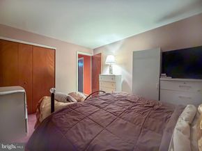 72203 Delaire Landing Road 203, Philadelphia PA 19114