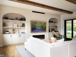 4283 38TH Street N, Arlington VA 22207