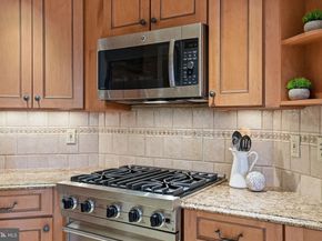 1201 N Nash Street 205, Arlington VA 22209