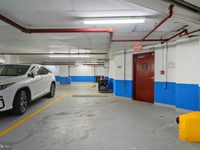 1201 N Nash Street 205, Arlington VA 22209