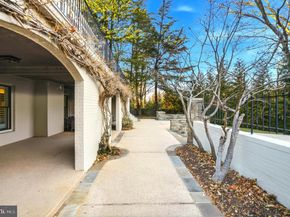 6202 Vernon Palmer Court, Mclean VA 22101