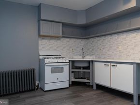 5841 N 12TH Street, Philadelphia PA 19141