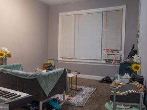 5841 N 12TH Street, Philadelphia PA 19141