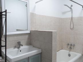 5841 N 12TH Street, Philadelphia PA 19141