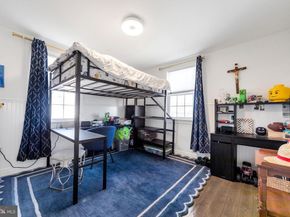 15 Kenmore Road, Upper Darby PA 19082