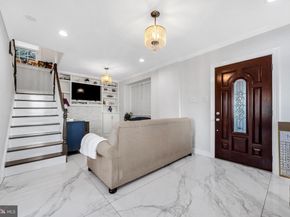 15 Kenmore Road, Upper Darby PA 19082