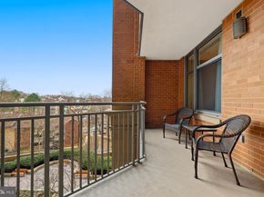 8220 Crestwood Heights Drive 419, Mclean VA 22102