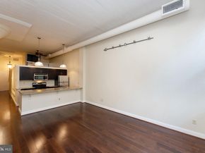 2429 Locust Street 319, Philadelphia PA 19103