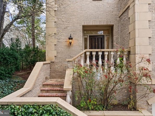 4613 Charleston Terrace NW, Washington DC 20007