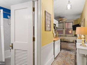 1324 Locust Street 622, Philadelphia PA 19107