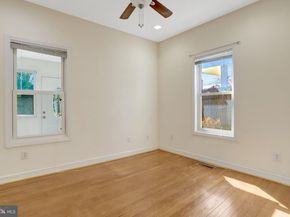 2206 S Grant Street S, Arlington VA 22202