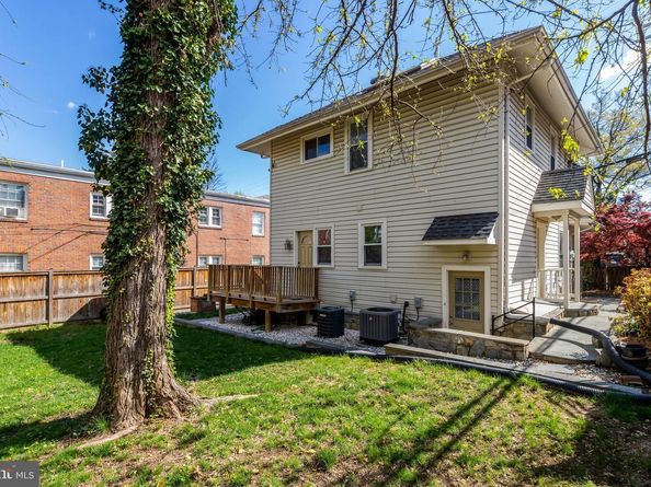 2206 S Grant Street S, Arlington VA 22202