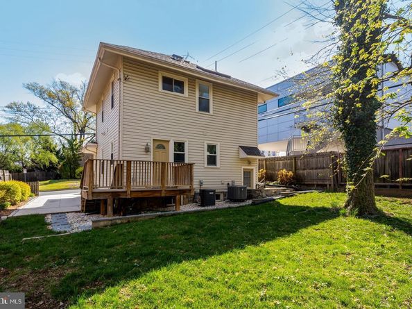 2206 S Grant Street S, Arlington VA 22202