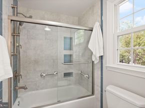 2592 John Milton Drive, Herndon VA 20171