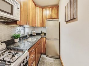 1 Scott Circle NW 116, Washington DC 20036