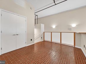 2720 S Arlington Mill Drive 109, Arlington VA 22206